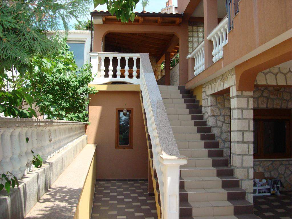 Apartments Klara Нови Винодолски Екстериор снимка